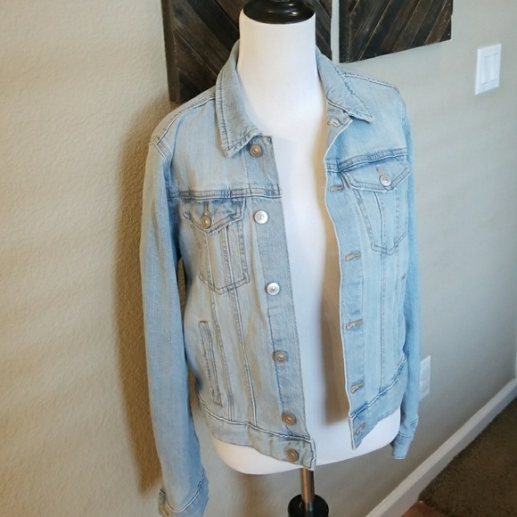 h&m light blue denim jacket